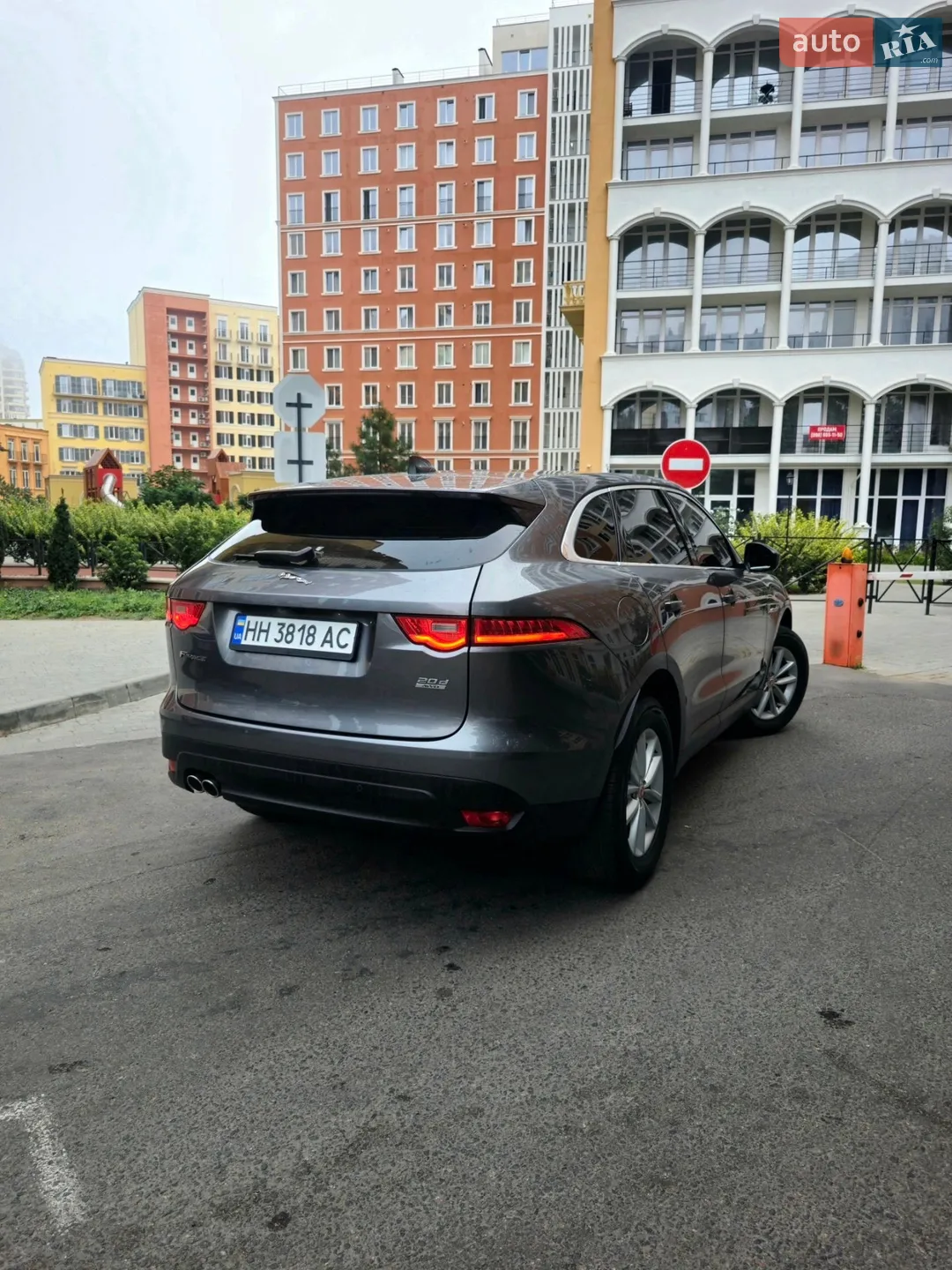 2016 Jaguar F-Pace - мініатюра 7