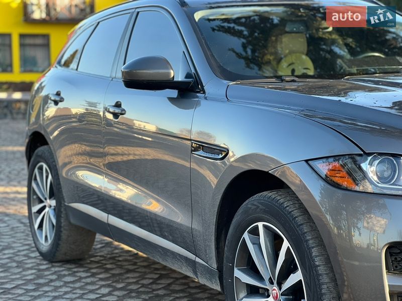 Внедорожник / Кроссовер Jaguar F-Pace 2016 в Староконстантинове