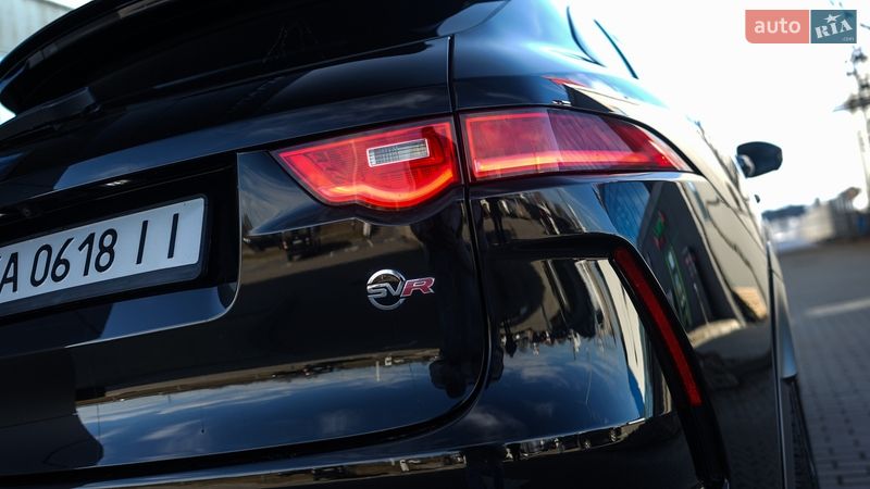 Позашляховик / Кросовер Jaguar F-Pace 2019 в Львові