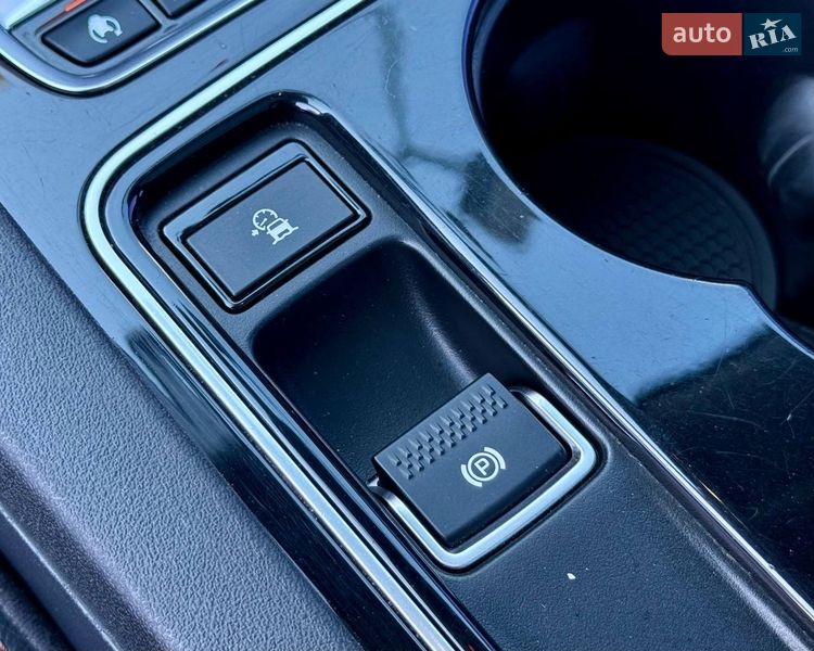 Внедорожник / Кроссовер Jaguar F-Pace 2016 в Киеве