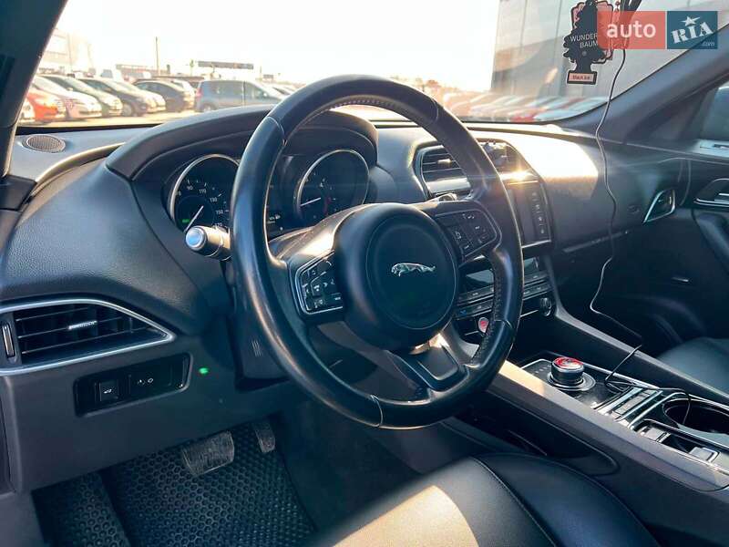 Внедорожник / Кроссовер Jaguar F-Pace 2016 в Львове