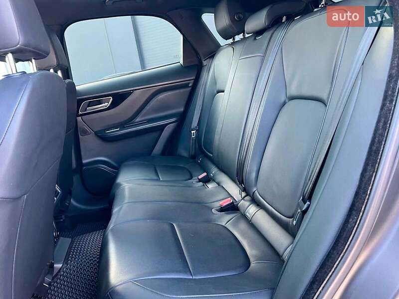 Внедорожник / Кроссовер Jaguar F-Pace 2016 в Львове