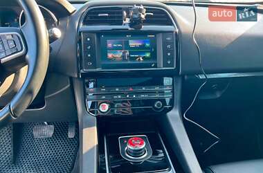 Внедорожник / Кроссовер Jaguar F-Pace 2016 в Львове