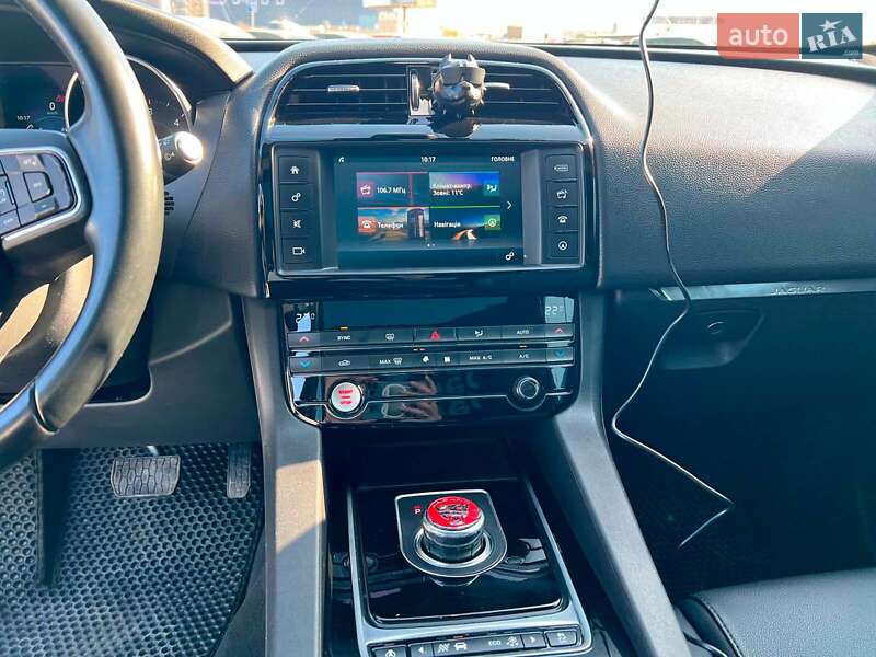 Внедорожник / Кроссовер Jaguar F-Pace 2016 в Львове