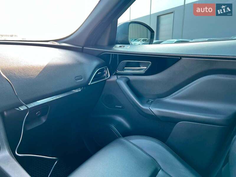 Внедорожник / Кроссовер Jaguar F-Pace 2016 в Львове