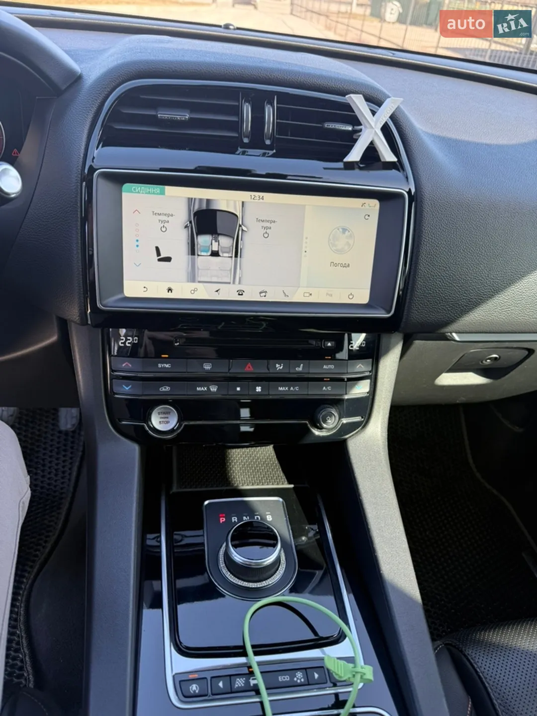 2016 Jaguar F-Pace - мініатюра 5