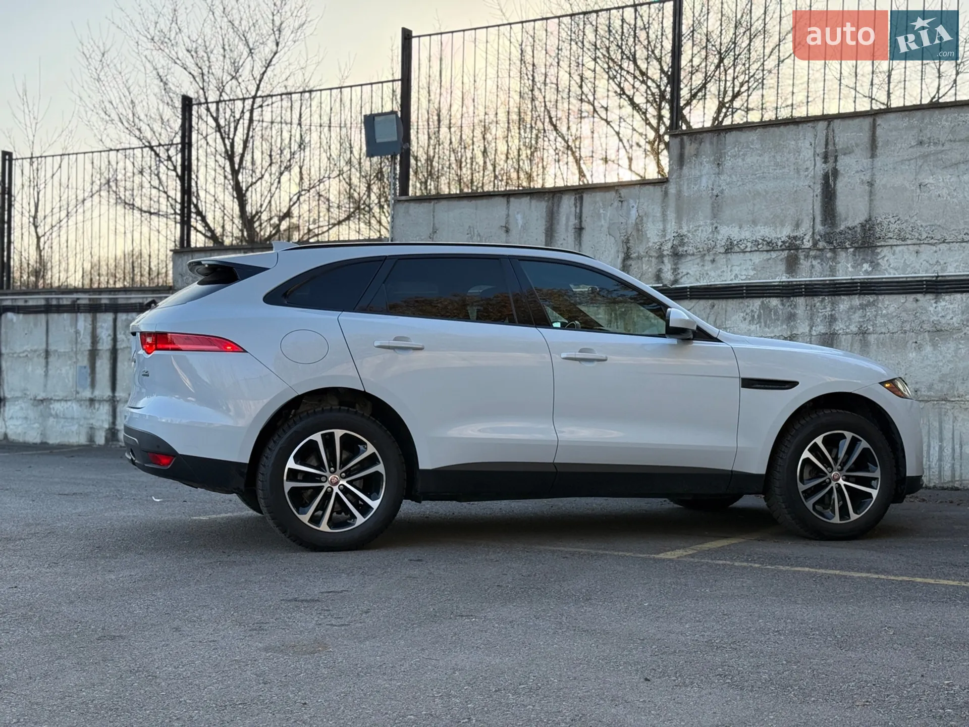 2018 Jaguar F-Pace - мініатюра 14