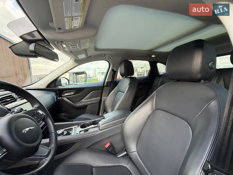 Внедорожник / Кроссовер Jaguar F-Pace 2016 в Киеве