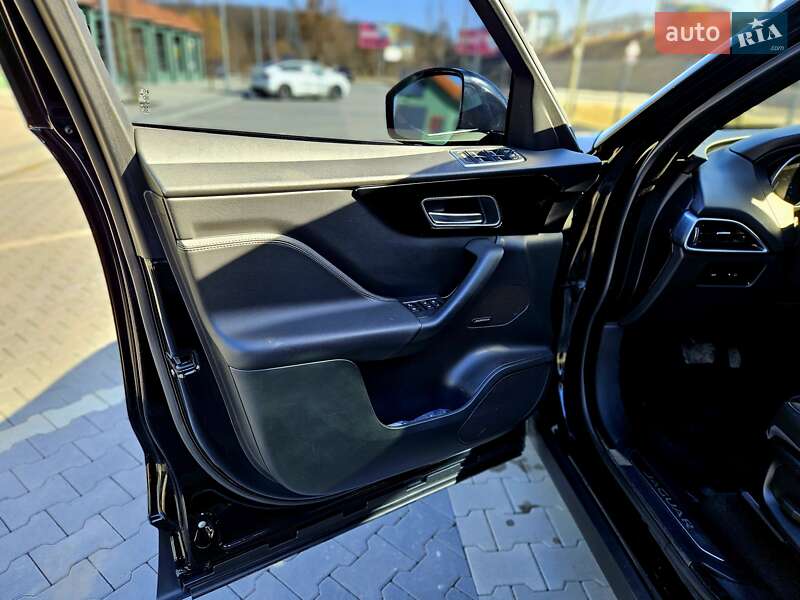 Внедорожник / Кроссовер Jaguar F-Pace 2017 в Киеве