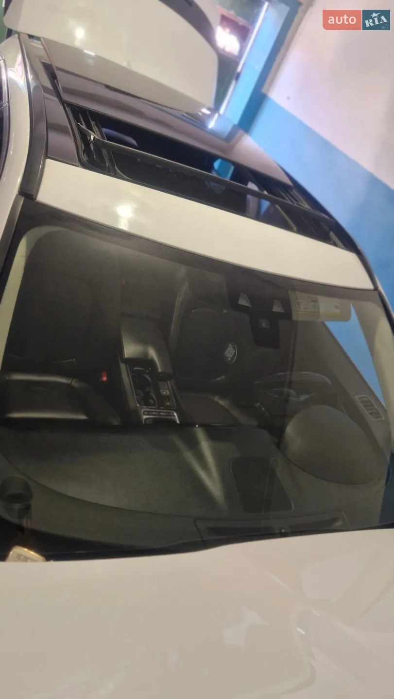 2019 Jaguar F-Pace - мініатюра 21
