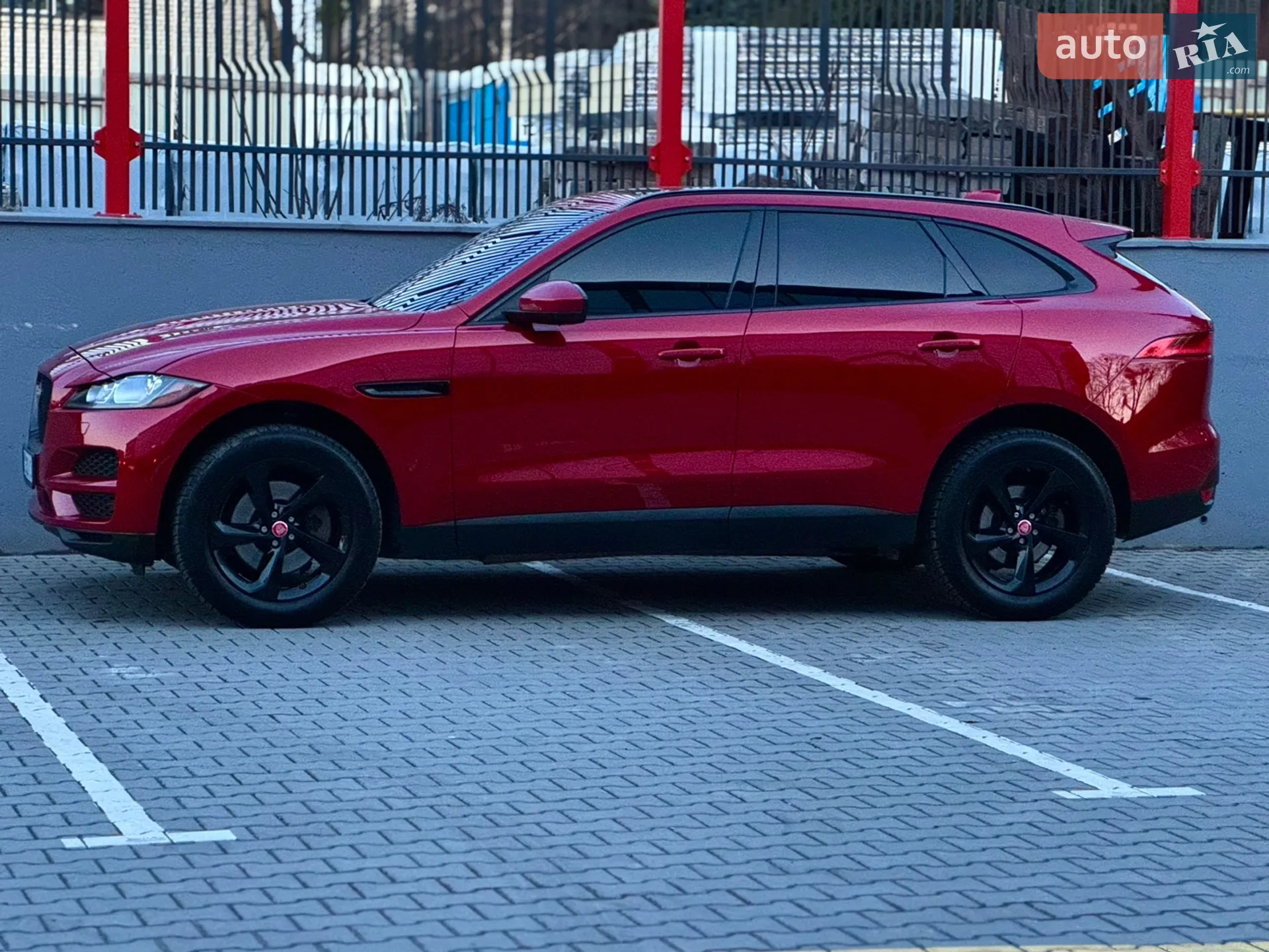 2016 Jaguar F-Pace - мініатюра 17