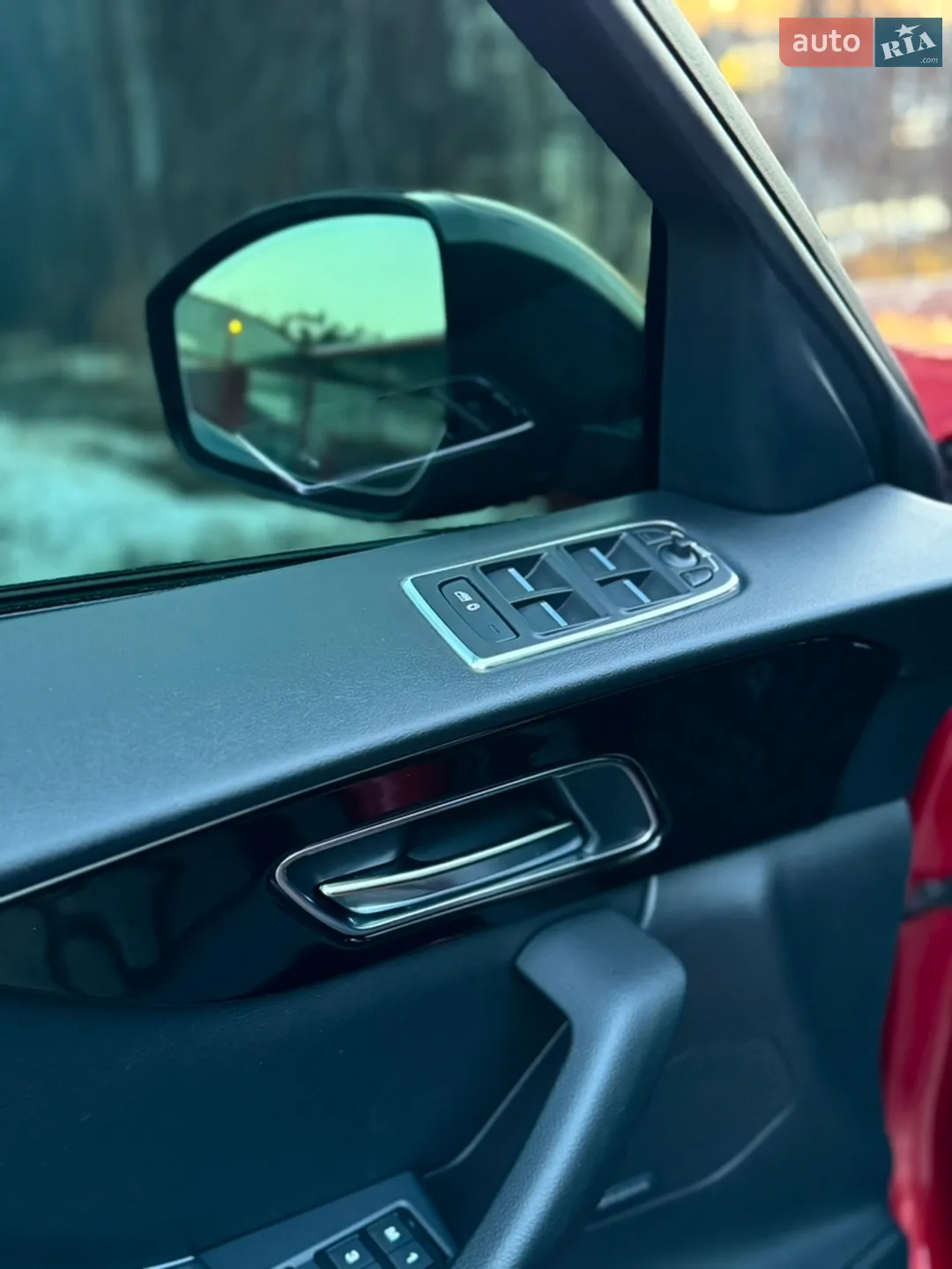 2016 Jaguar F-Pace - мініатюра 34