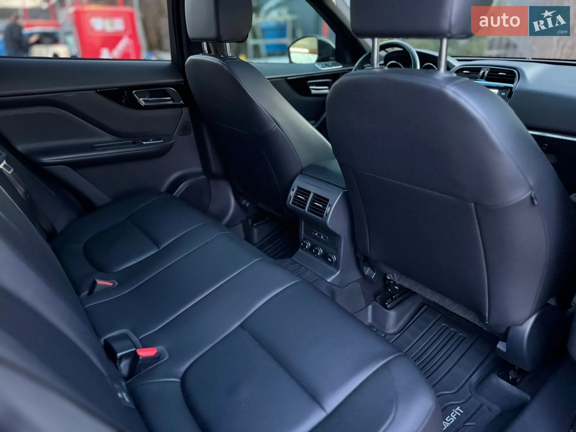 2016 Jaguar F-Pace - мініатюра 45