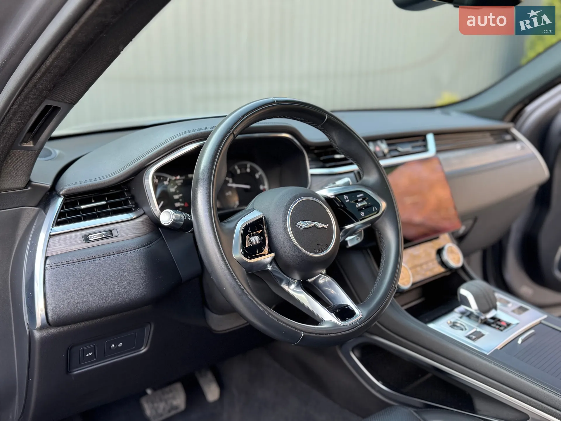 2022 Jaguar F-Pace - мініатюра 37