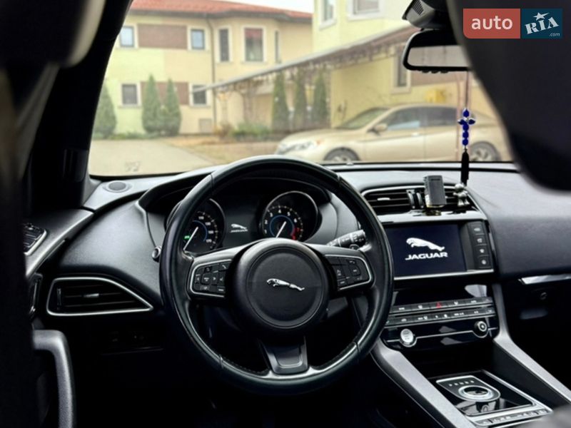 Позашляховик / Кросовер Jaguar F-Pace 2016 в Києві фото 26 Позашляховик / Кросовер Jaguar F-Pace 2016 в Києві