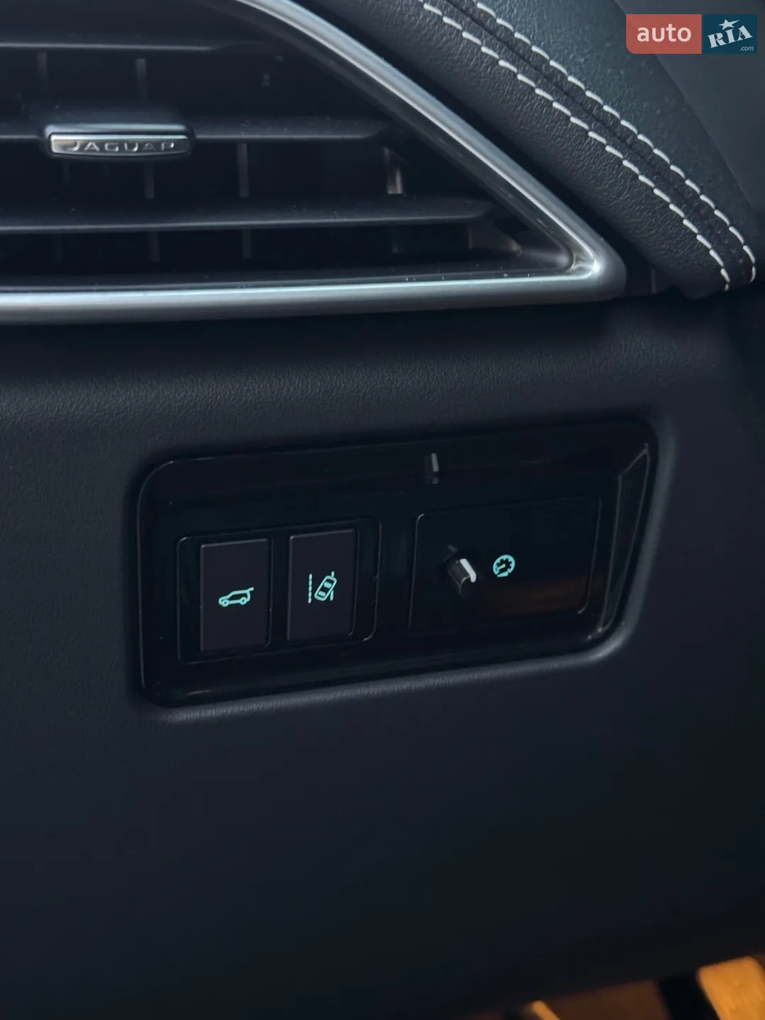 2016 Jaguar F-Pace - мініатюра 40
