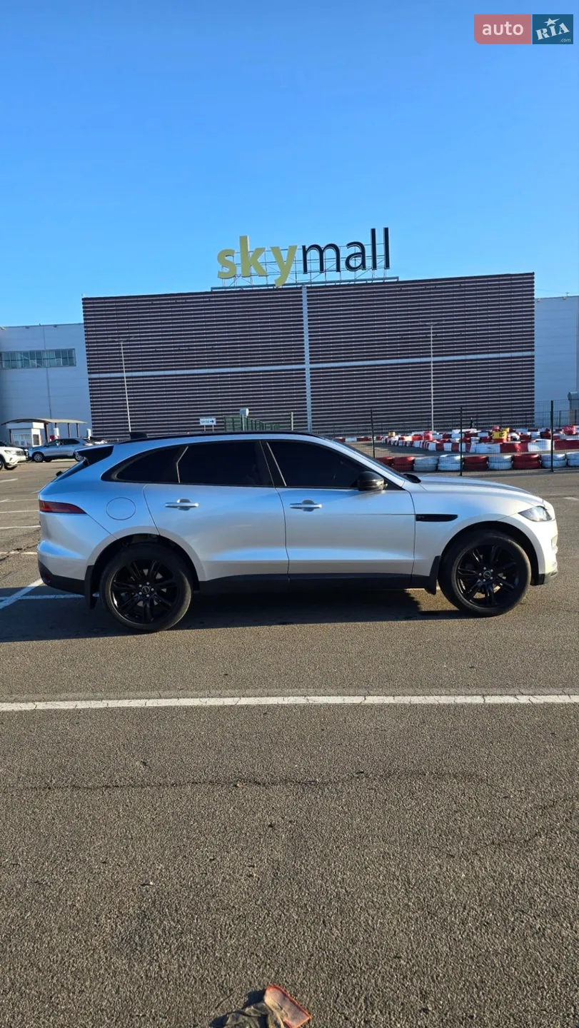2017 Jaguar F-Pace - мініатюра 23