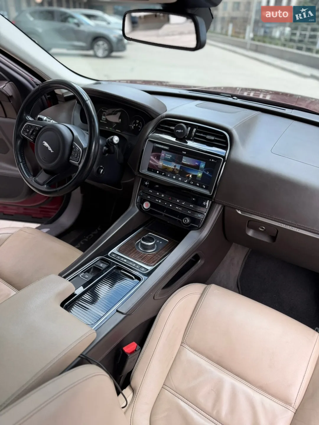 2016 Jaguar F-Pace - мініатюра 13