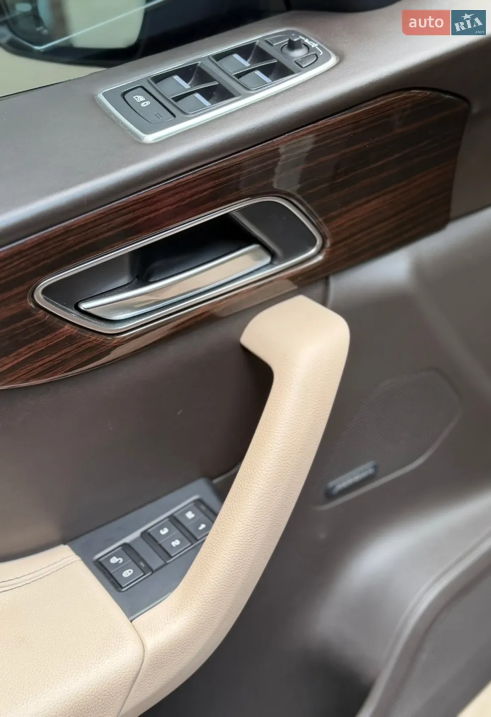 2016 Jaguar F-Pace - мініатюра 18