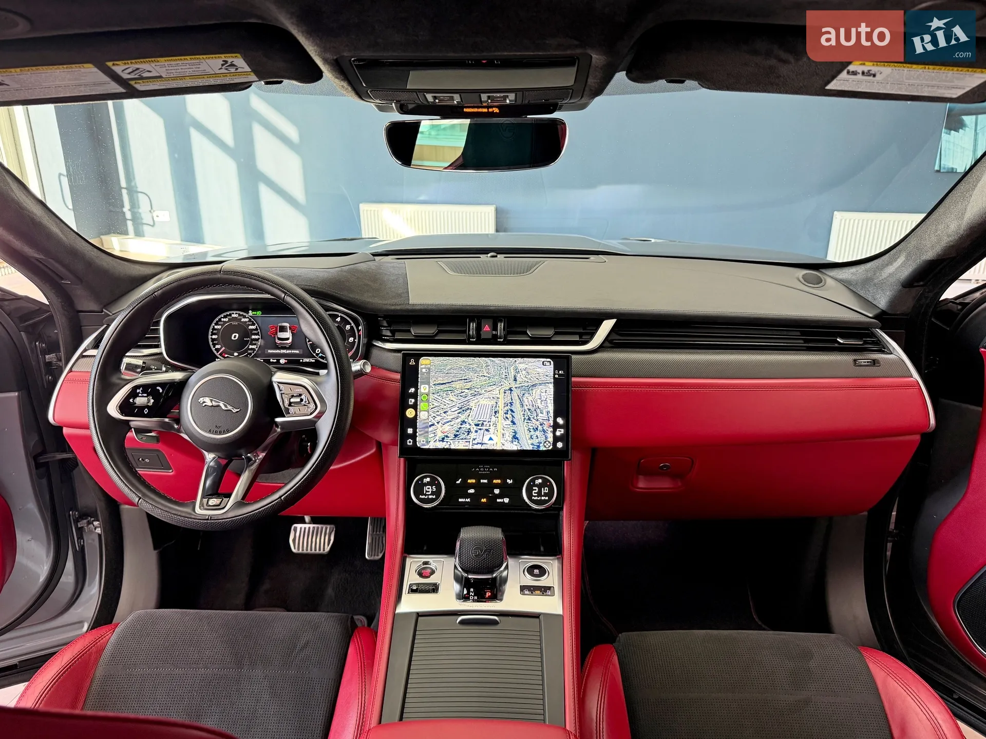 2021 Jaguar F-Pace - мініатюра 23