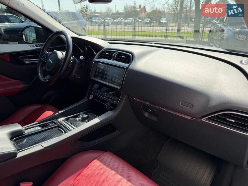 Внедорожник / Кроссовер Jaguar F-Pace 2018 в Харькове