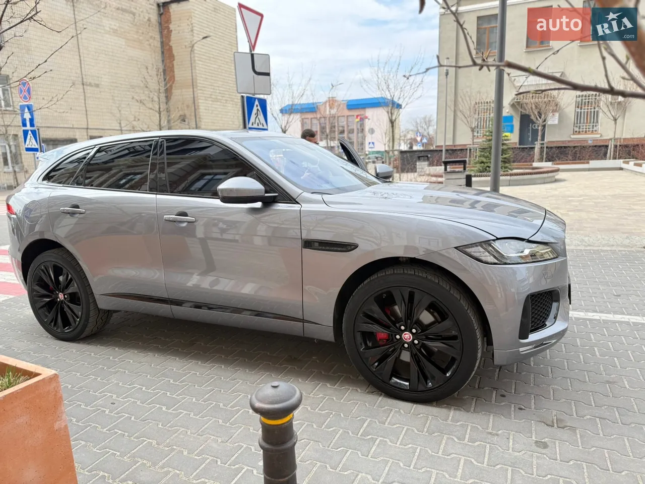 2018 Jaguar F-Pace - мініатюра 33