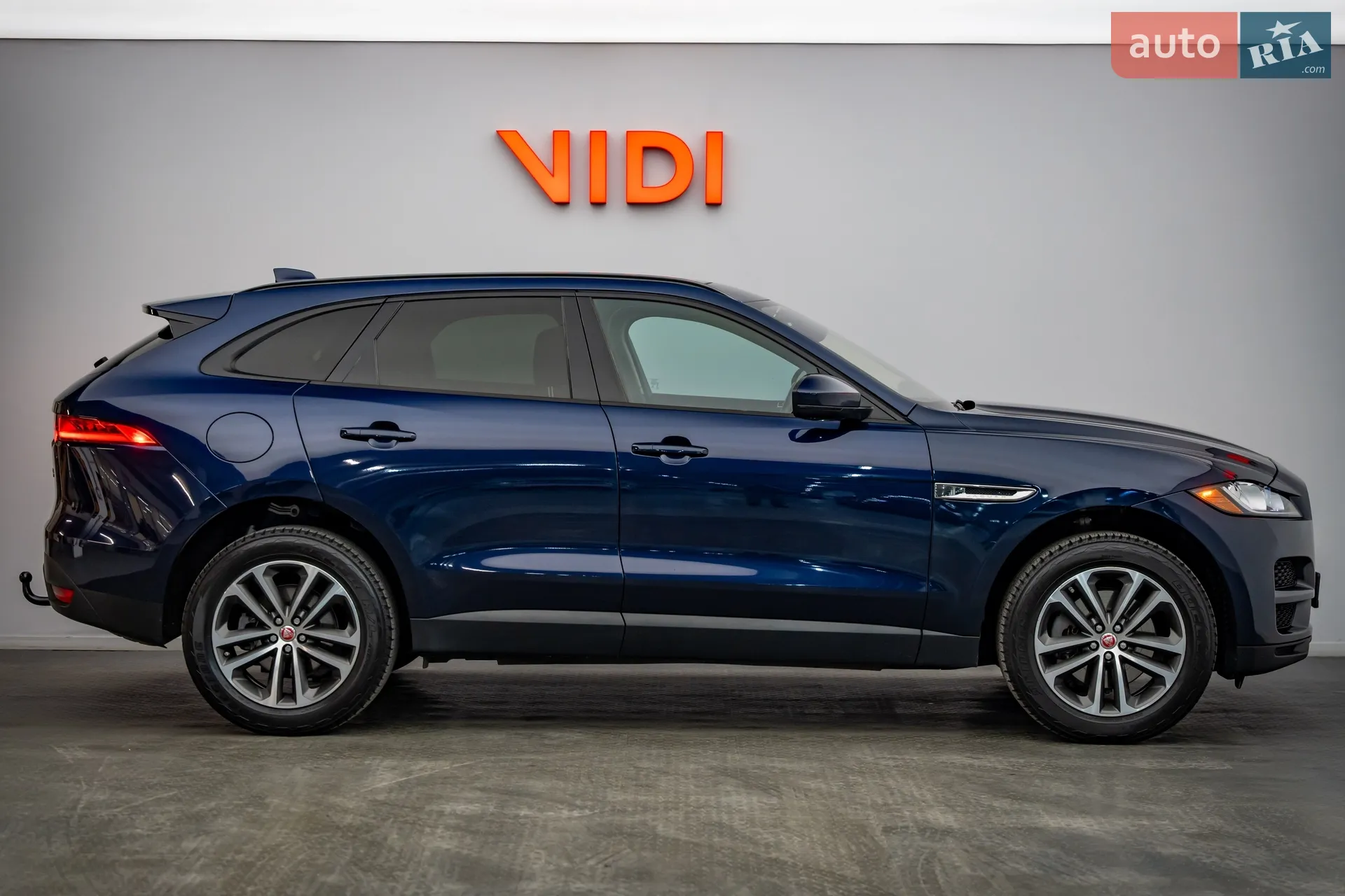 2016 Jaguar F-Pace - мініатюра 4