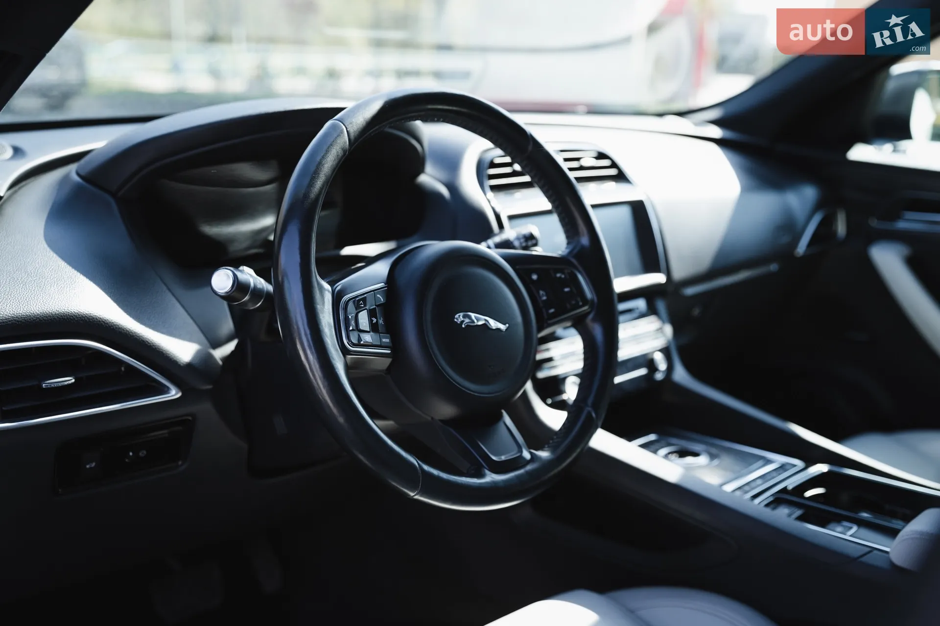 2016 Jaguar F-Pace - мініатюра 26