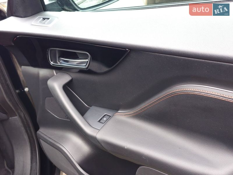 Позашляховик / Кросовер Jaguar F-Pace 2018 в Харкові фото 21 Позашляховик / Кросовер Jaguar F-Pace 2018 в Харкові