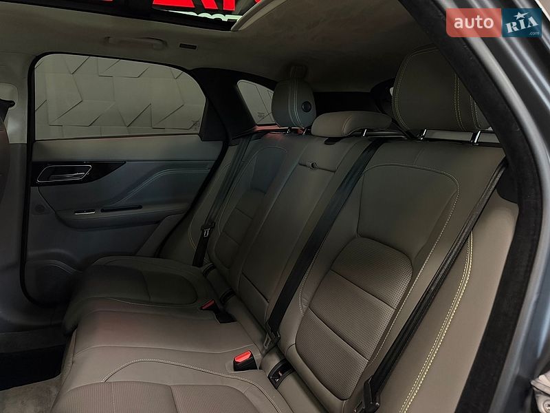 Внедорожник / Кроссовер Jaguar F-Pace 2018 в Тернополе