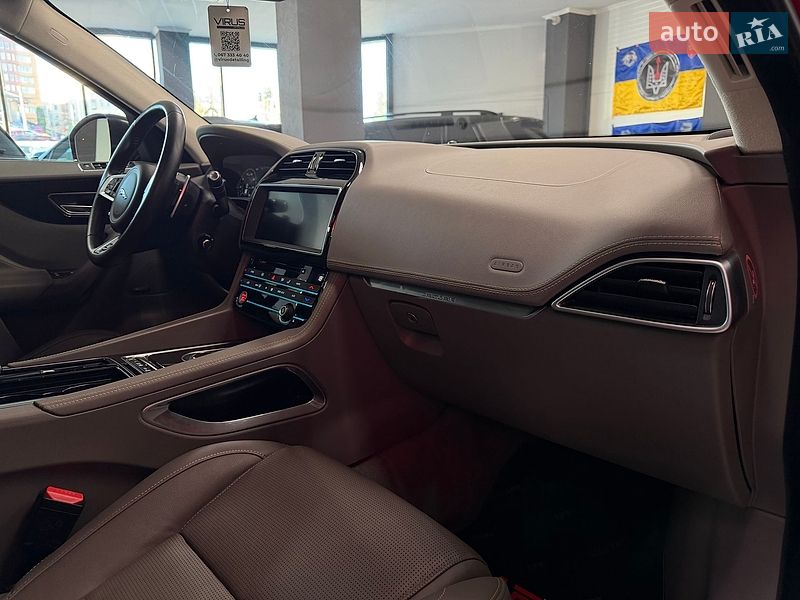 Внедорожник / Кроссовер Jaguar F-Pace 2018 в Тернополе