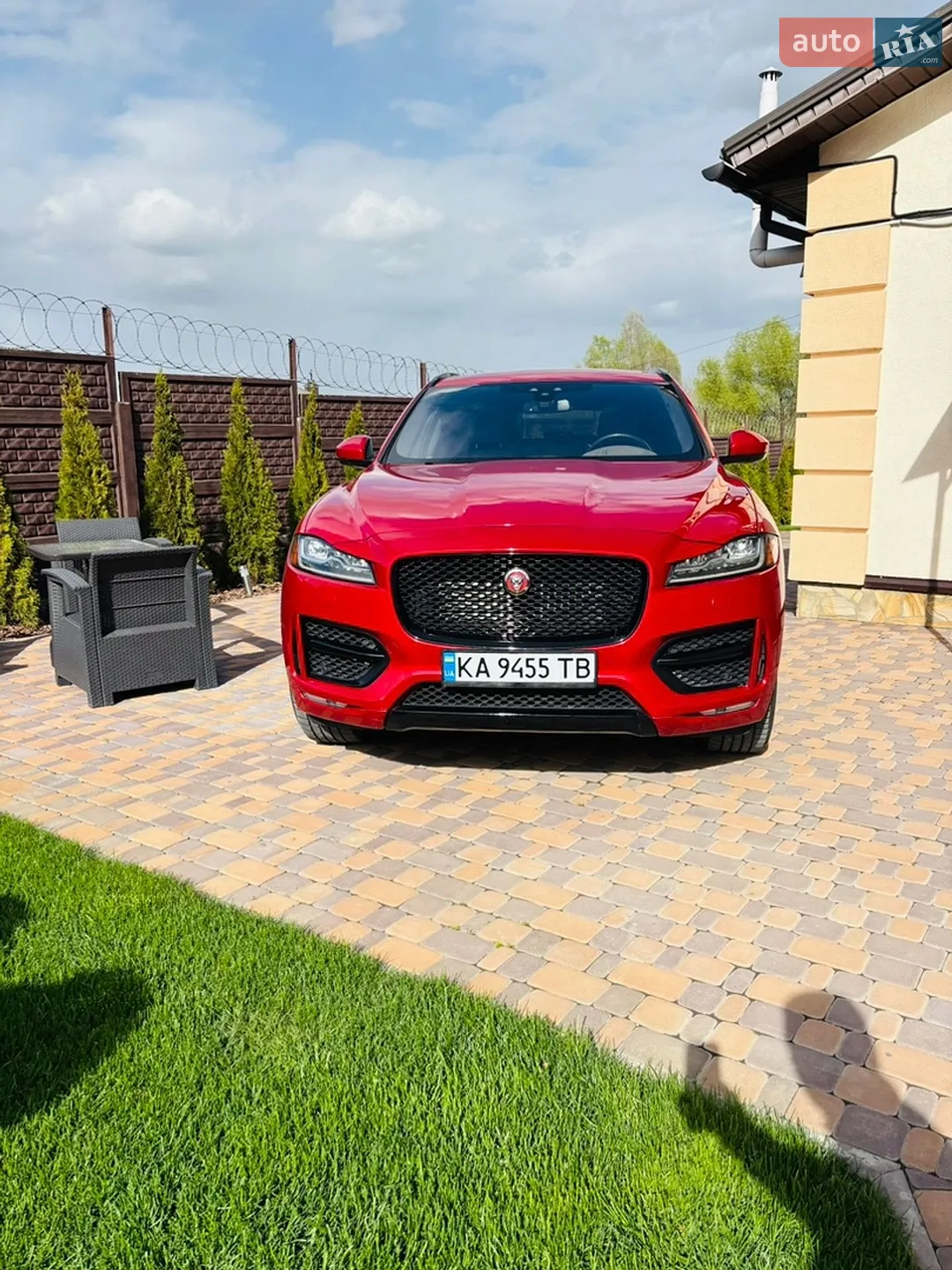 2016 Jaguar F-Pace - мініатюра 3