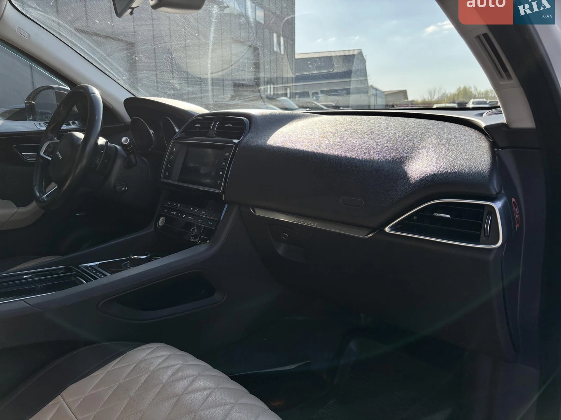 2017 Jaguar F-Pace - мініатюра 43