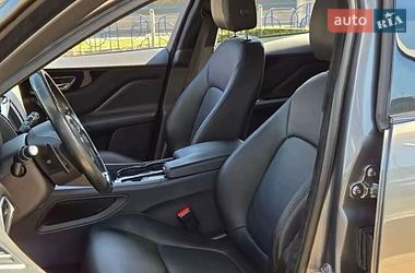 Внедорожник / Кроссовер Jaguar F-Pace 2016 в Киеве
