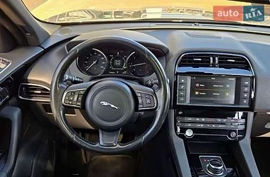 Внедорожник / Кроссовер Jaguar F-Pace 2016 в Киеве