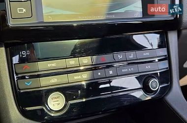 Внедорожник / Кроссовер Jaguar F-Pace 2016 в Киеве