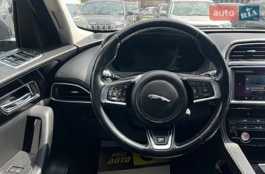 Позашляховик / Кросовер Jaguar F-Pace 2016 в Івано-Франківську