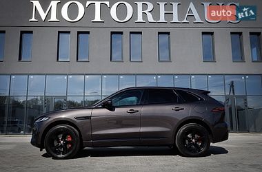 Позашляховик / Кросовер Jaguar F-Pace 2022 в Чернівцях
