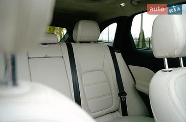 Позашляховик / Кросовер Jaguar F-Pace 2019 в Києві