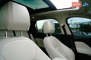 Позашляховик / Кросовер Jaguar F-Pace 2019 в Києві