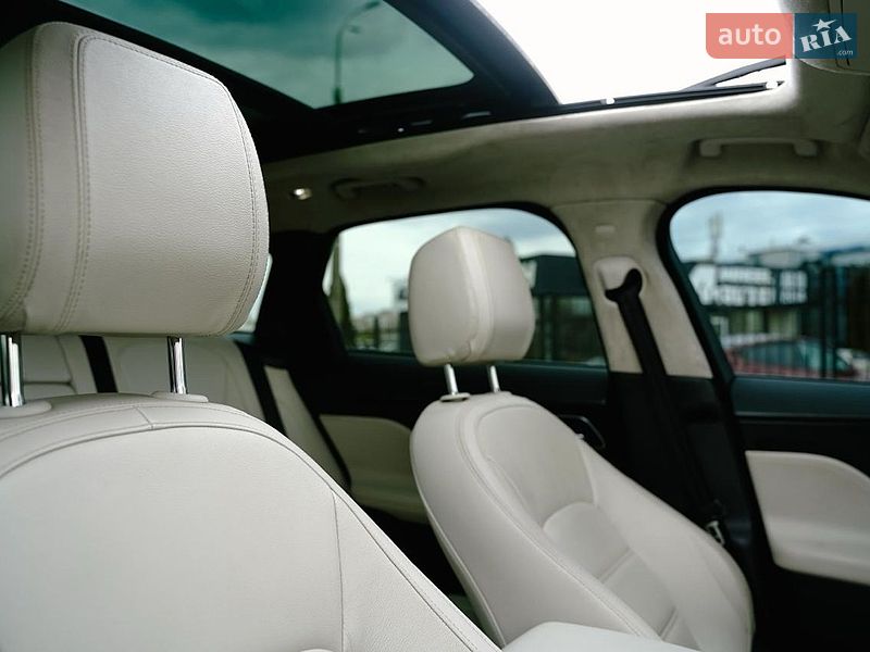 Позашляховик / Кросовер Jaguar F-Pace 2019 в Києві