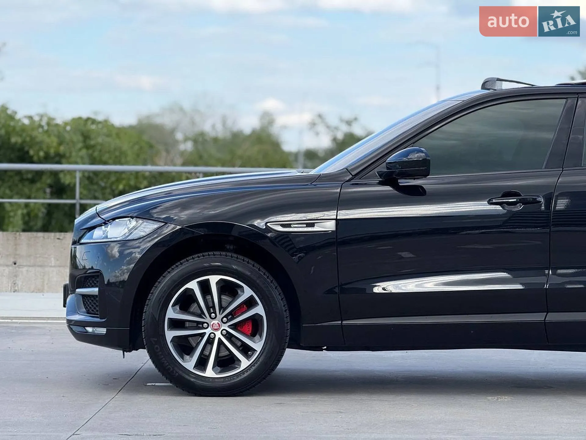 2017 Jaguar F-Pace - мініатюра 14