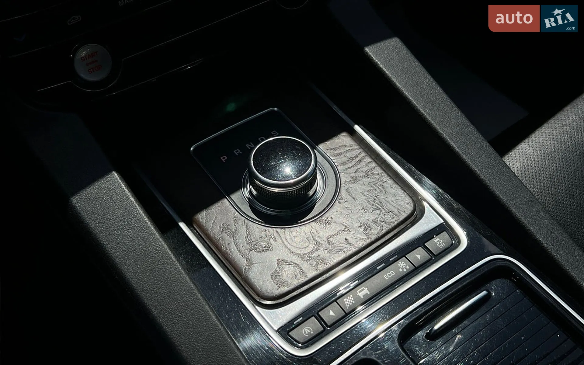 2016 Jaguar F-Pace - мініатюра 25