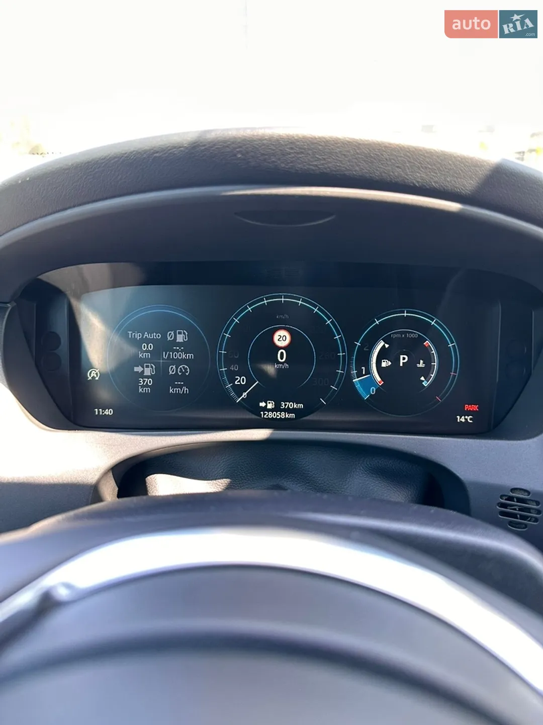 2018 Jaguar F-Pace - мініатюра 8