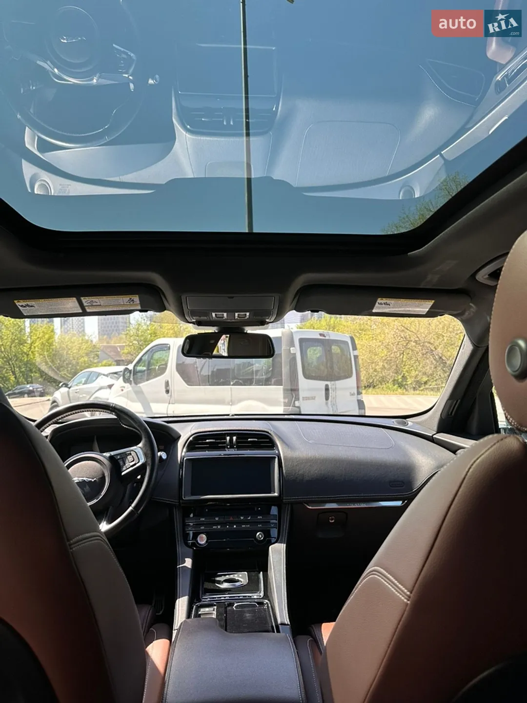 2018 Jaguar F-Pace - мініатюра 19