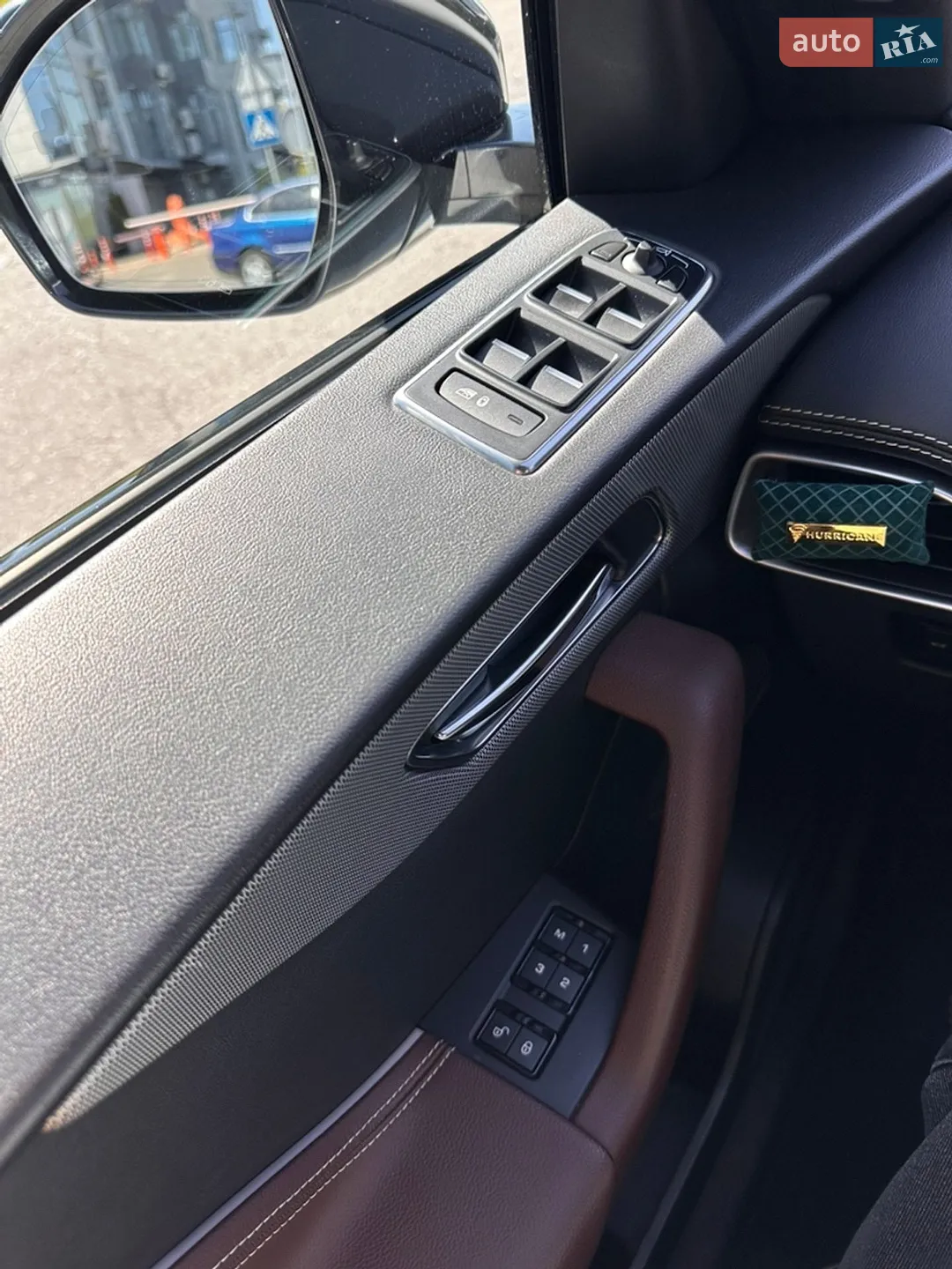2018 Jaguar F-Pace - мініатюра 23
