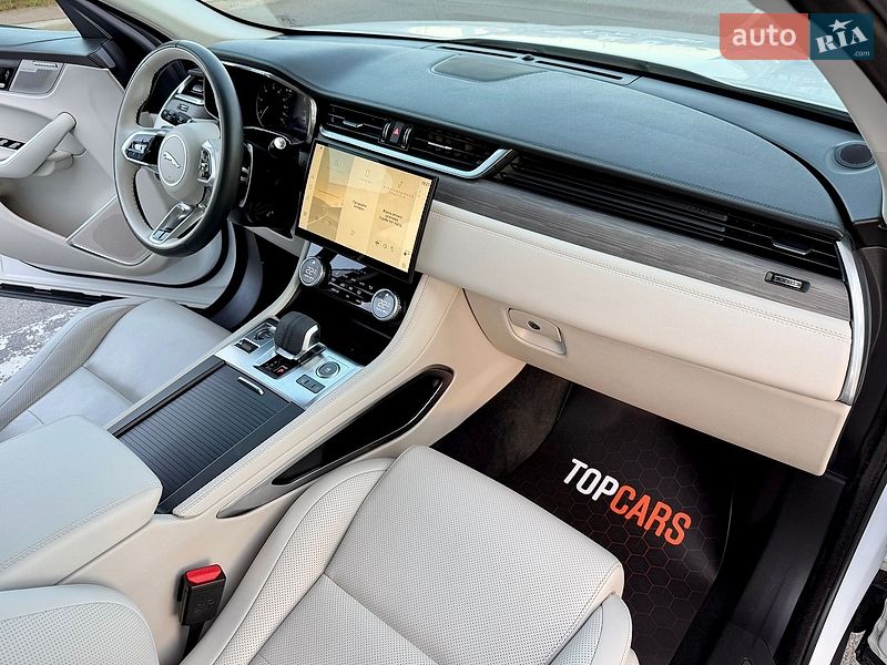 Внедорожник / Кроссовер Jaguar F-Pace 2022 в Киеве