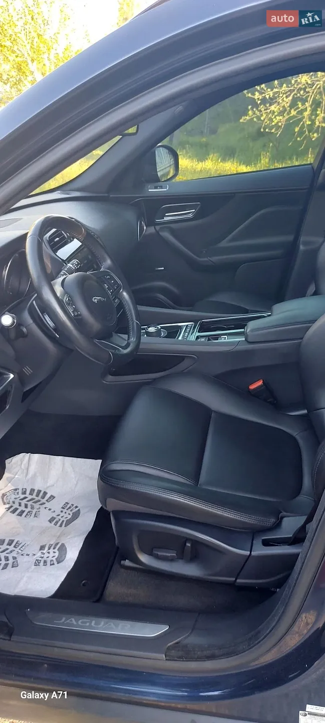2018 Jaguar F-Pace - мініатюра 10