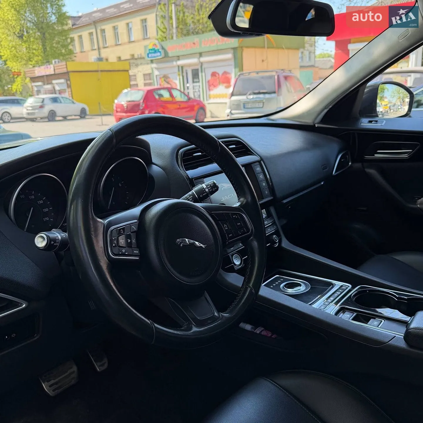 2016 Jaguar F-Pace - мініатюра 11