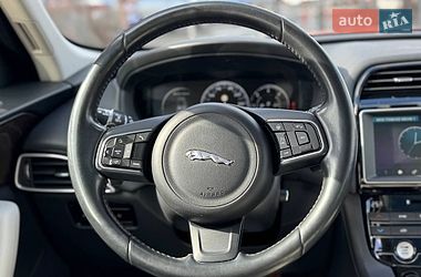 Внедорожник / Кроссовер Jaguar F-Pace 2016 в Киеве